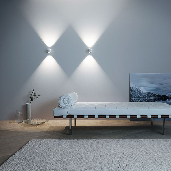 Design Io Verticale Wall Luminaire