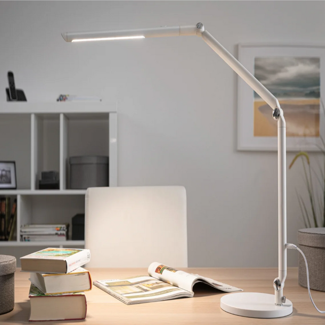 The White FlexBar Table Luminaire