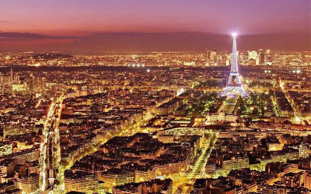 Paris-Called-The-City-of-Light
